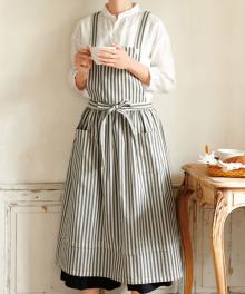 BT115 サロペット風エプロン