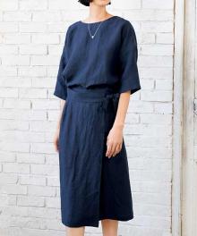 BT209 ドルマンスリーブプルオーバー+ラップスカート