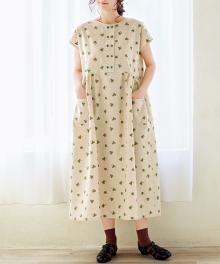 BT265 2列ボタンのワンピース&プチバッグ