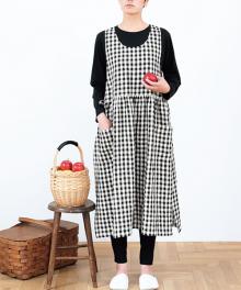 BT329 エプロンドレス