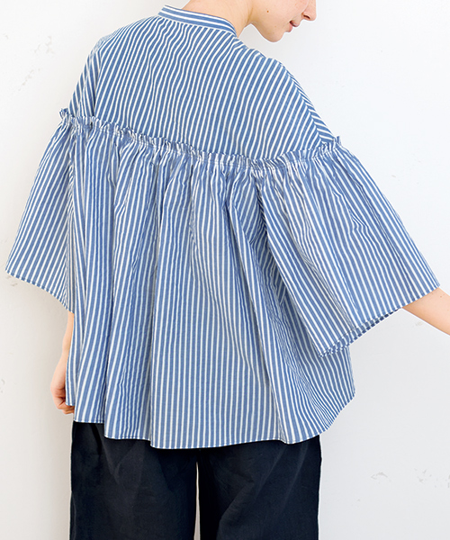 BT173 フリルギャザーブラウス