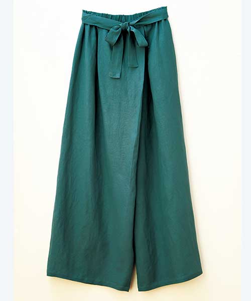 BT201 ベルトつきタックワイドパンツ