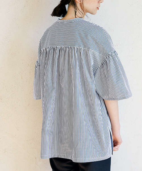 BT248 ギャザー袖ブザムシャツ