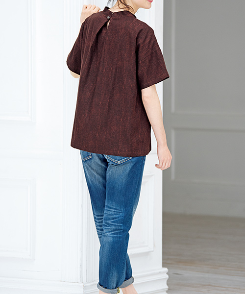 BT571 スタンドカラープルオーバー